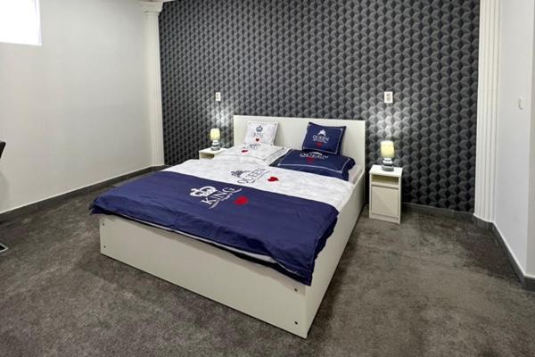 Adel Apartman Kisujszallas Εξωτερικό φωτογραφία