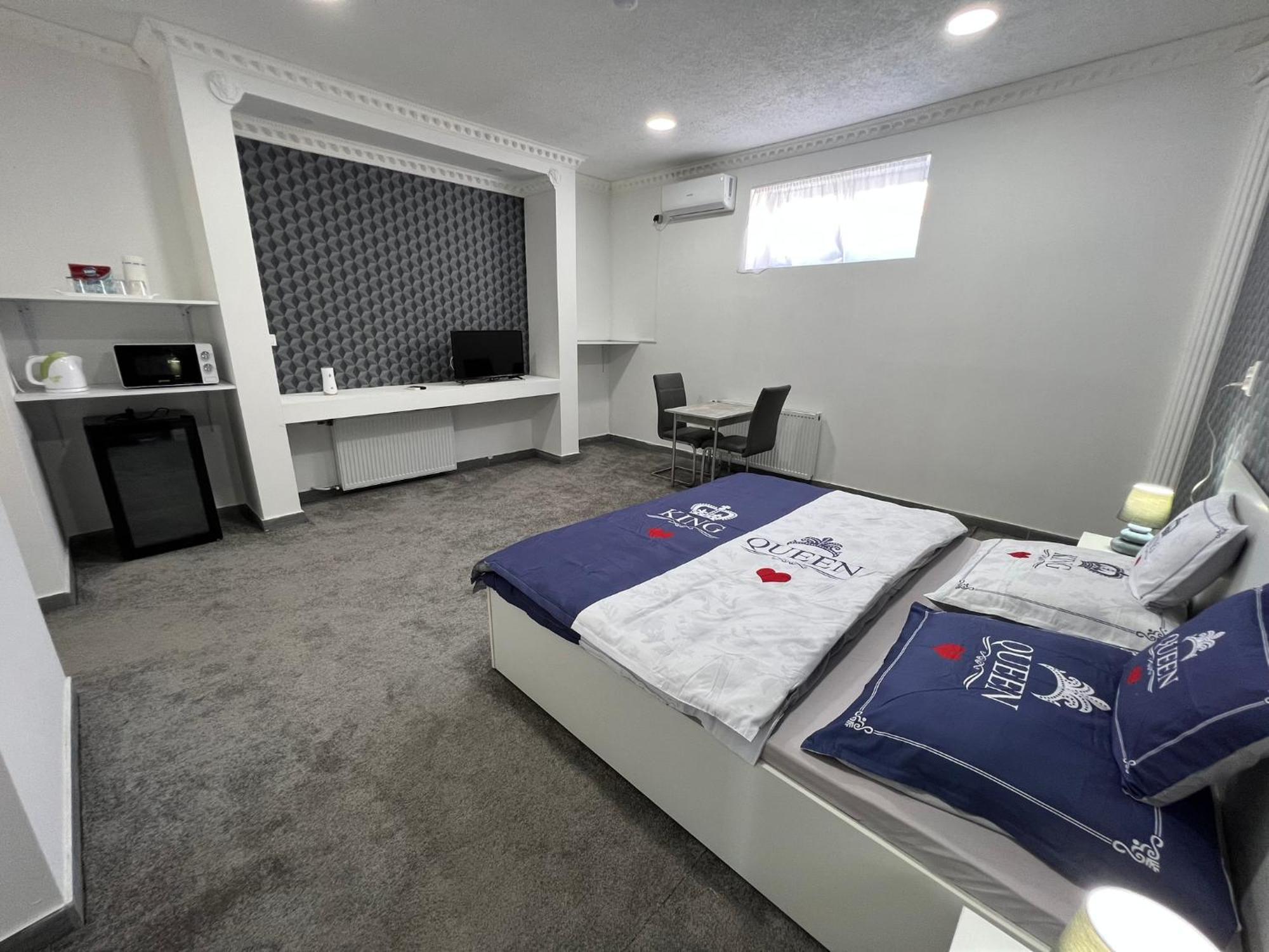 Adel Apartman Kisujszallas Εξωτερικό φωτογραφία