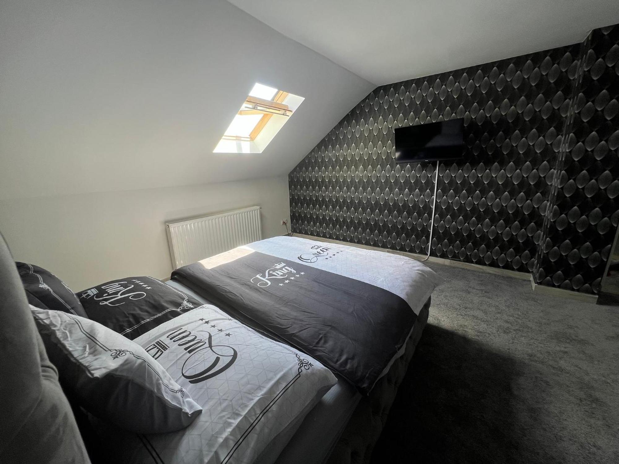 Adel Apartman Kisujszallas Εξωτερικό φωτογραφία