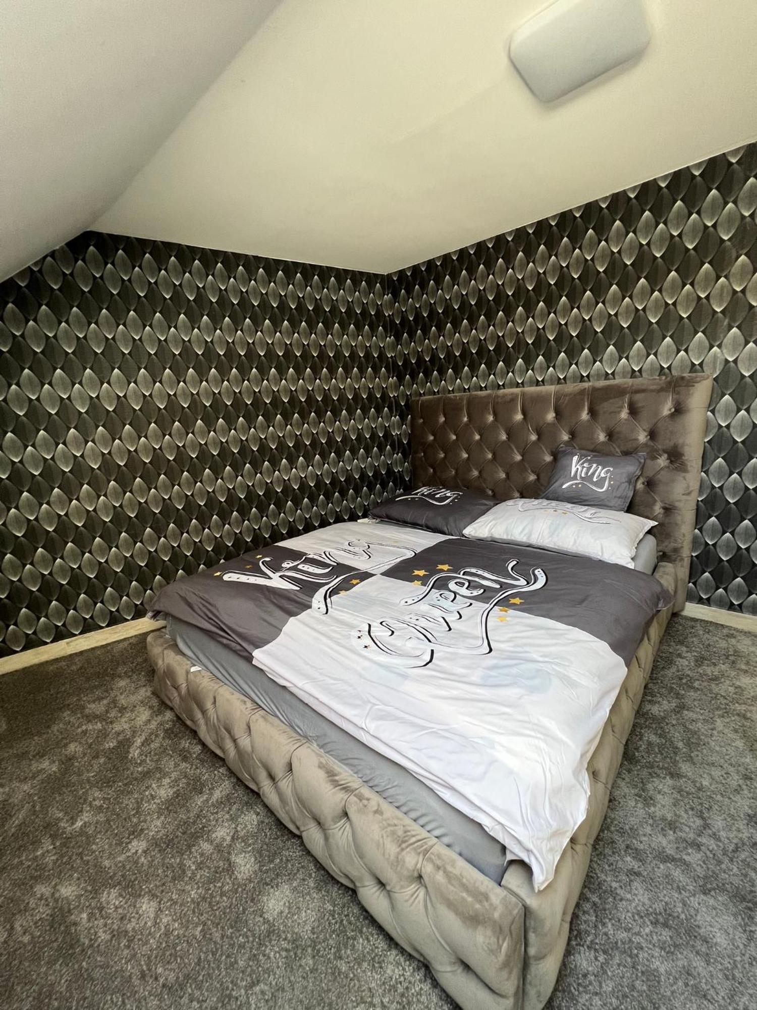 Adel Apartman Kisujszallas Εξωτερικό φωτογραφία