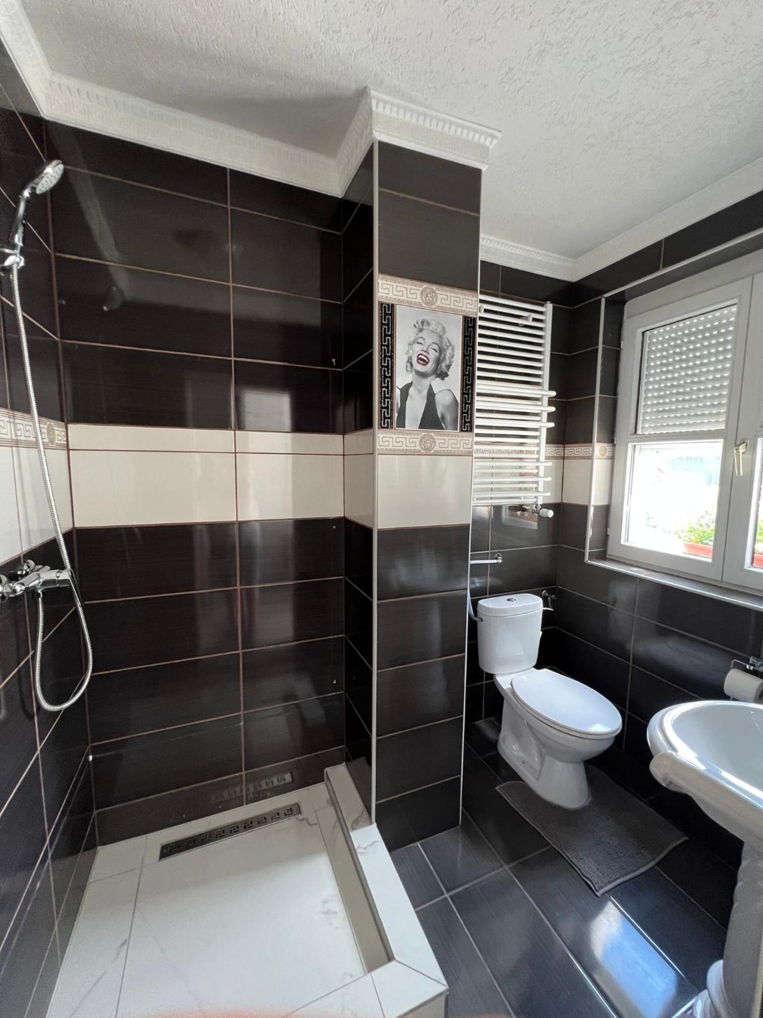 Adel Apartman Kisujszallas Εξωτερικό φωτογραφία